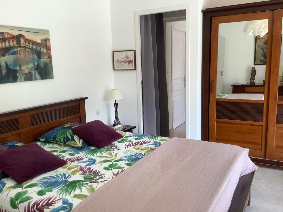 Chambres De La Terre Blanche Sanary-sur-Mer Zewnętrze zdjęcie